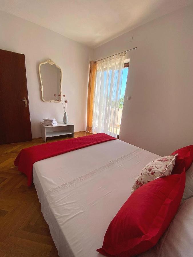 Apartments Zile Sućuraj Exteriér fotografie