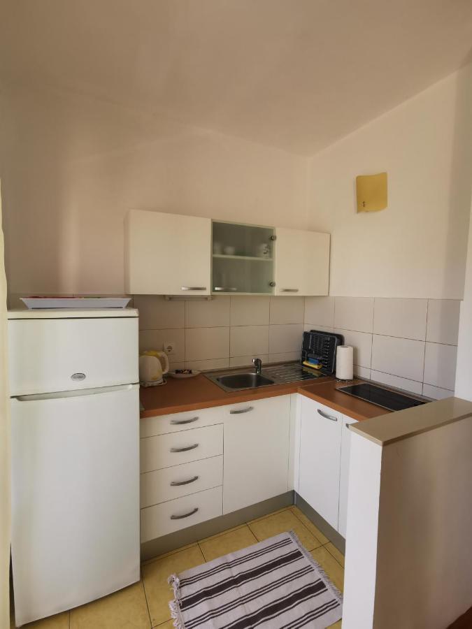 Apartments Zile Sućuraj Exteriér fotografie